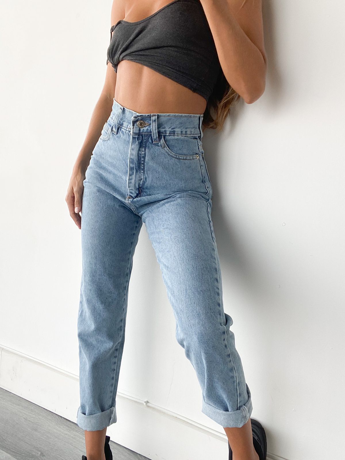 Dakota High-Rise Mom Jean OUTLET