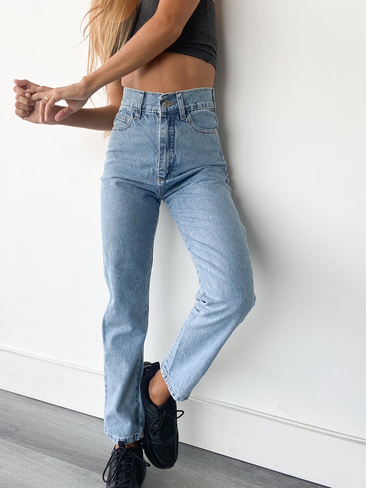 Dakota High-Rise Mom Jean OUTLET
