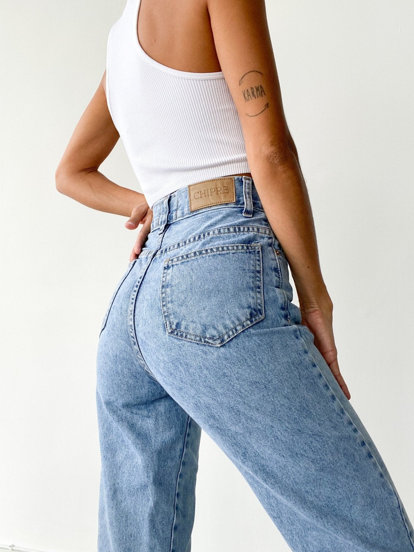 Dakota High-Rise Mom Jean #FlatteringFit - Chipre Basic Denim