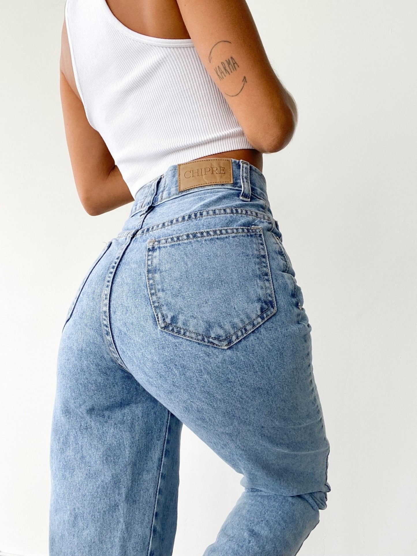 Dakota High-Rise Mom Jean #FlatteringFit - Chipre Basic Denim