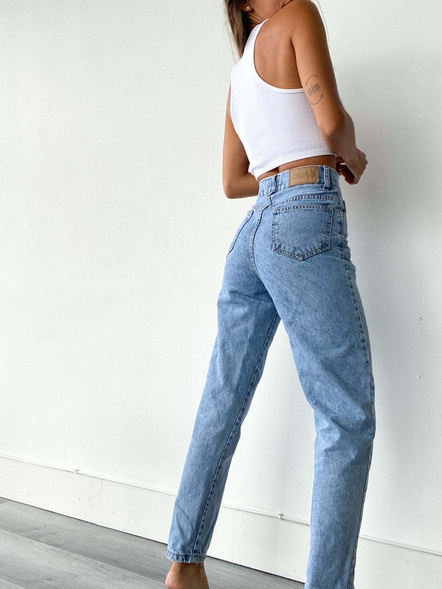 Dakota High-Rise Mom Jean #FlatteringFit - Chipre Basic Denim
