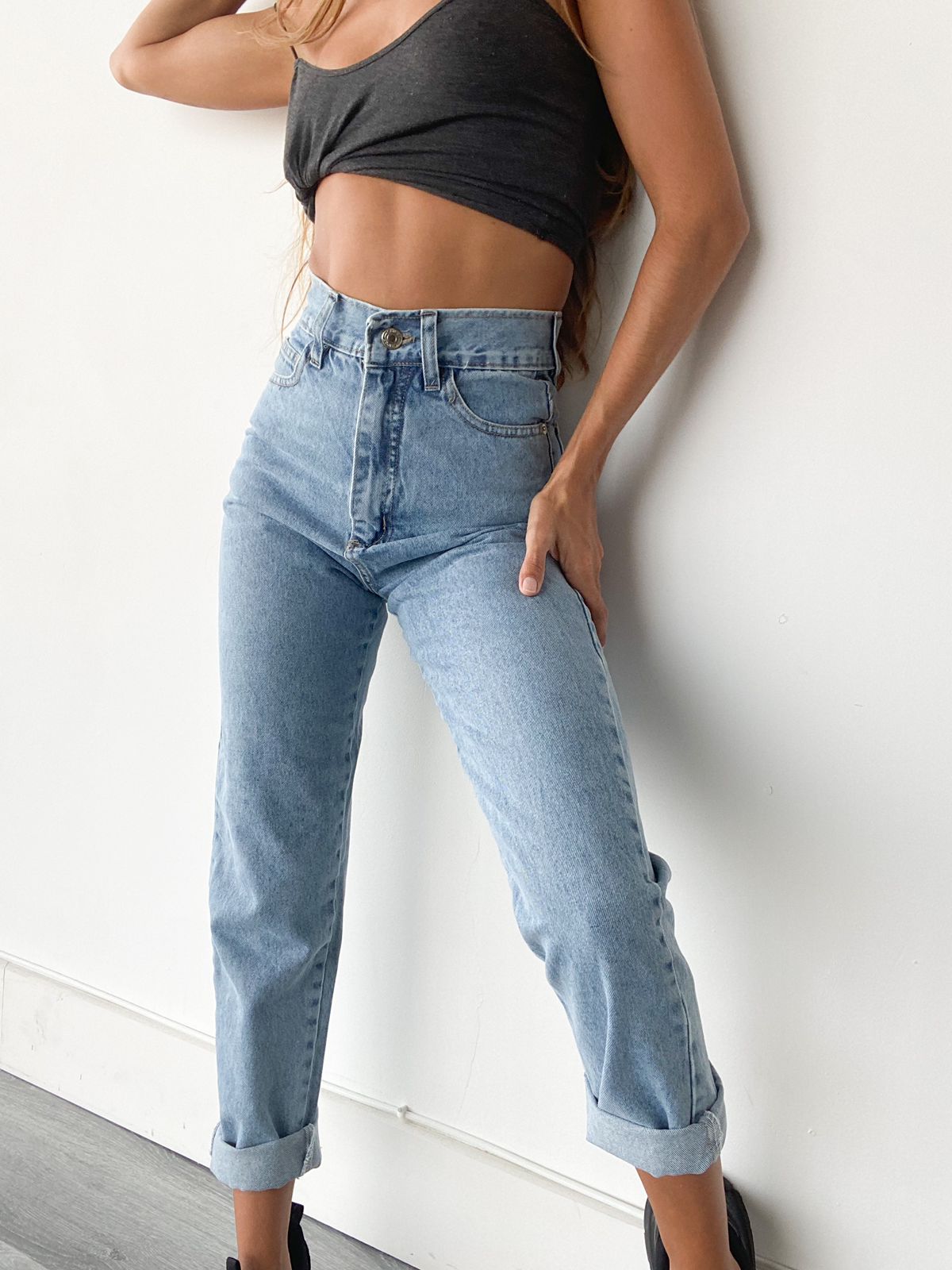 Dakota High-Rise Mom Jean #FlatteringFit - Chipre Basic Denim