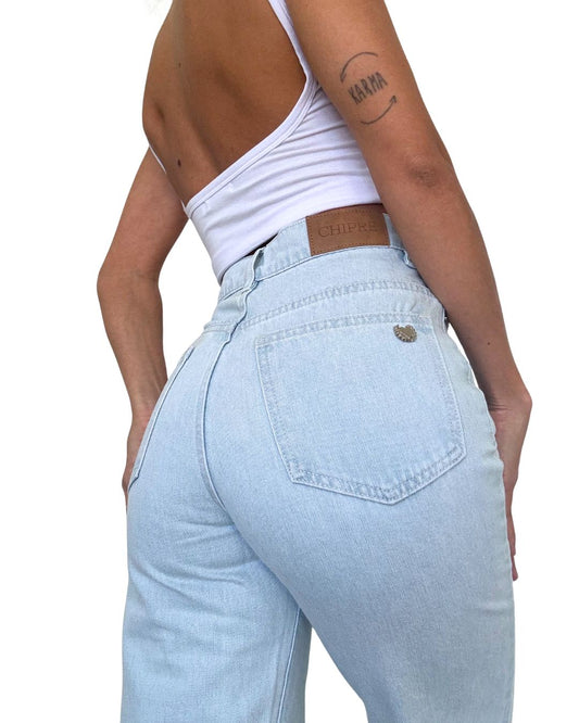 Rey High-Waisted Wide-Leg Jean