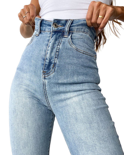 Dharma High-Rise Skinny Jean #FlatteringFit - Chipre Basic Denim