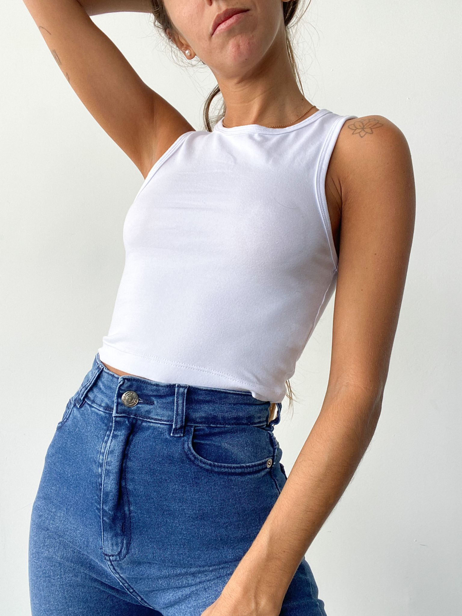 Gaia White Top - Chipre Basic Denim