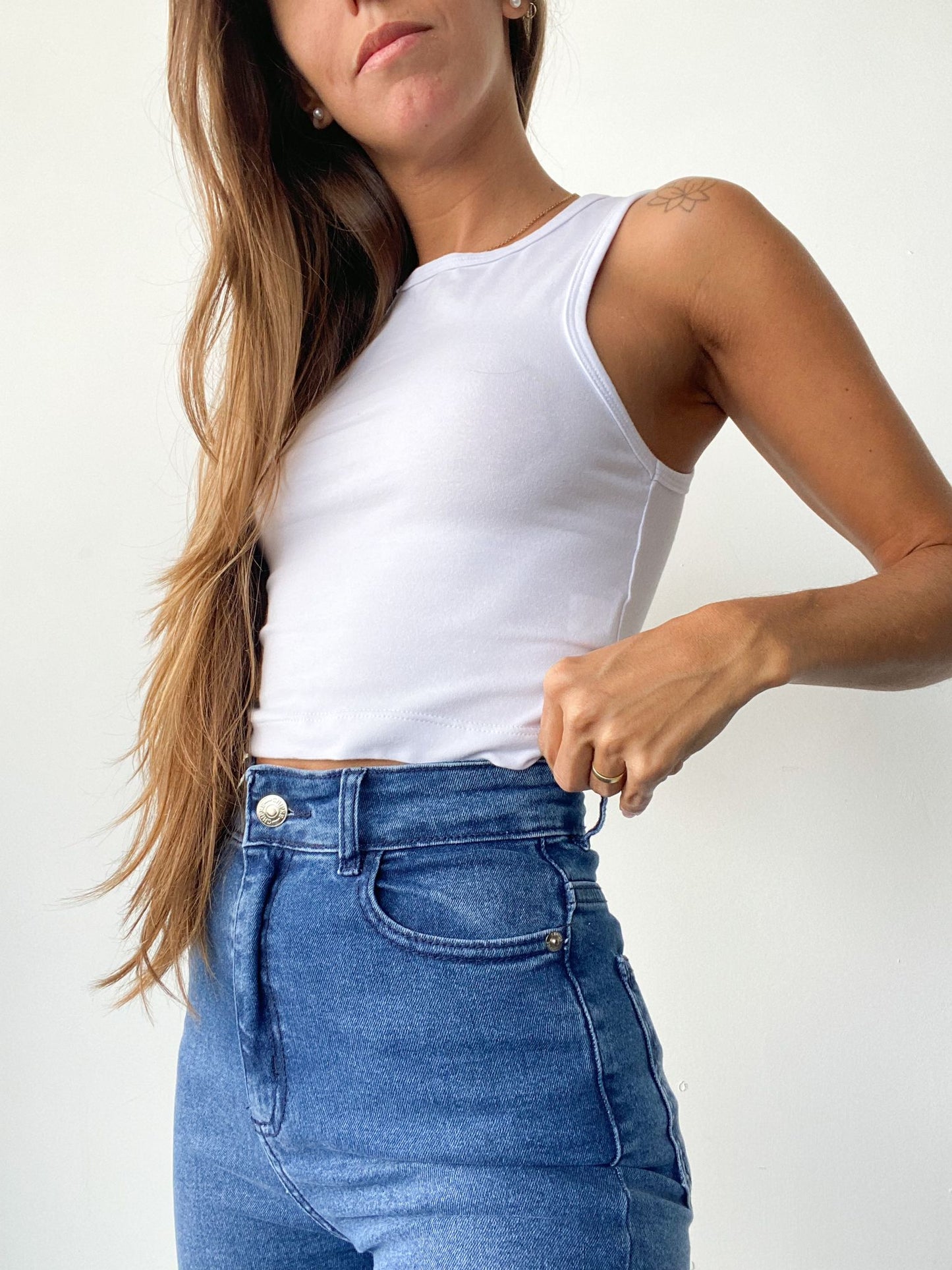 Gaia White Top - Chipre Basic Denim